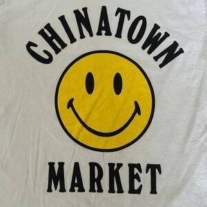 Chinatown Market Smiley T-shirt Sz Medium